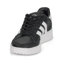 adidas Originals - Novice J Online