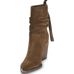 ALMA EN PENA - I240501 Marron Hot