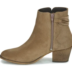 Betty London - ANDREA