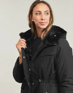 Betty London - AVINA