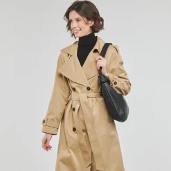 Betty London - CARLINE