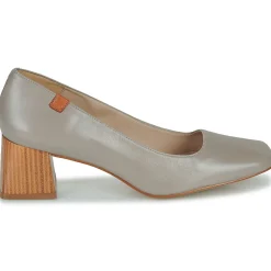 Betty London - CLAUDIE