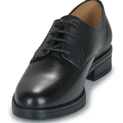 Betty London - CODE NOIR New