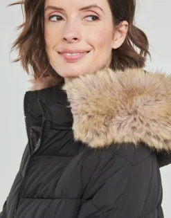 Betty London - DOVINE