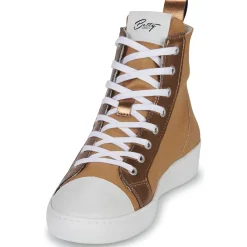 Betty London - ETOILE Hot