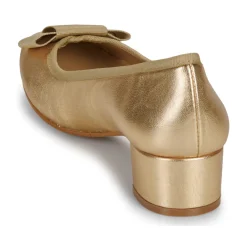 Betty London - Hélène