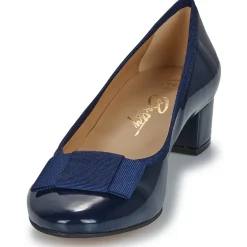 Betty London - Hélène MARINE Online