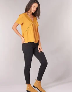 Betty London - JOCKY