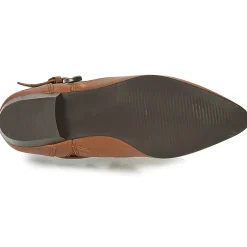 Betty London - LYDWINE