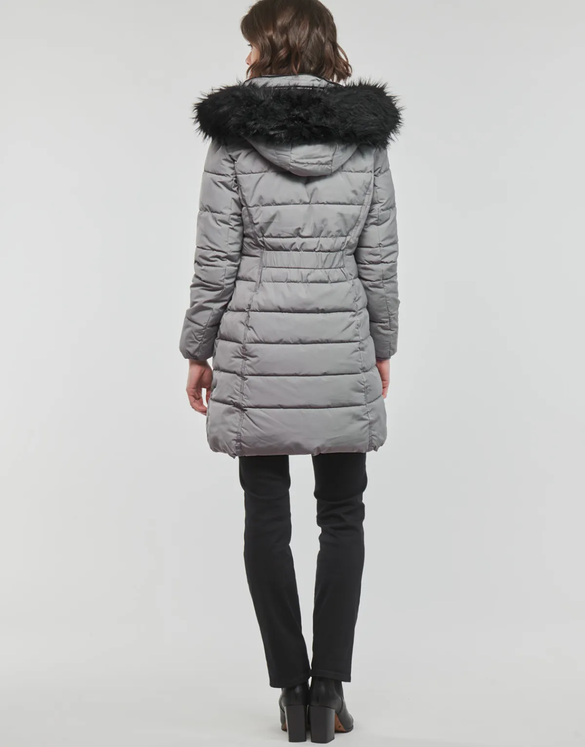 Betty London - MALETIME