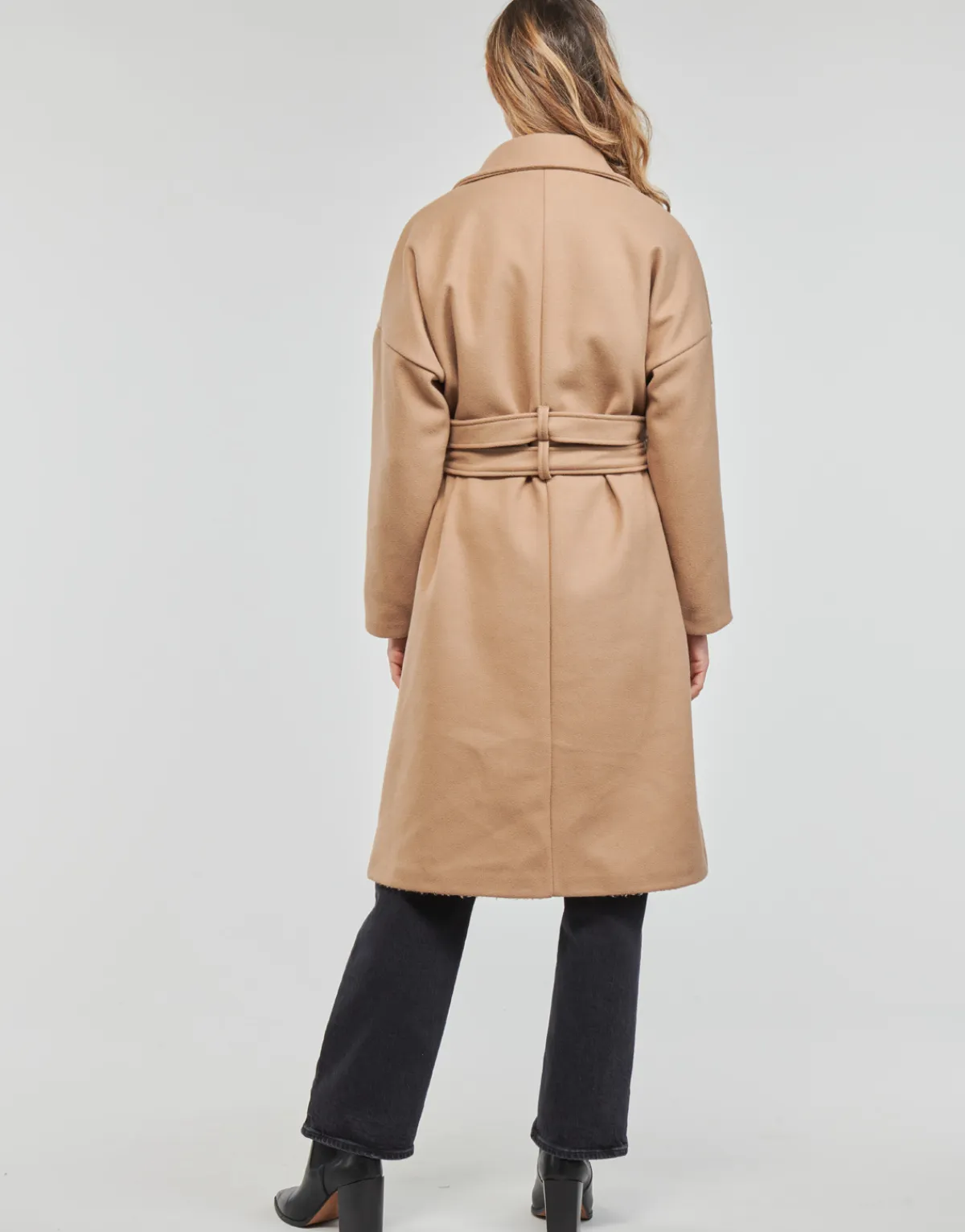 Betty London - MAUVINA