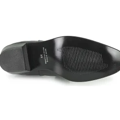 Betty London - MERKATO