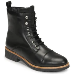 Betty London - MONNICA