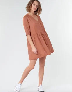 Betty London - MOUDENE