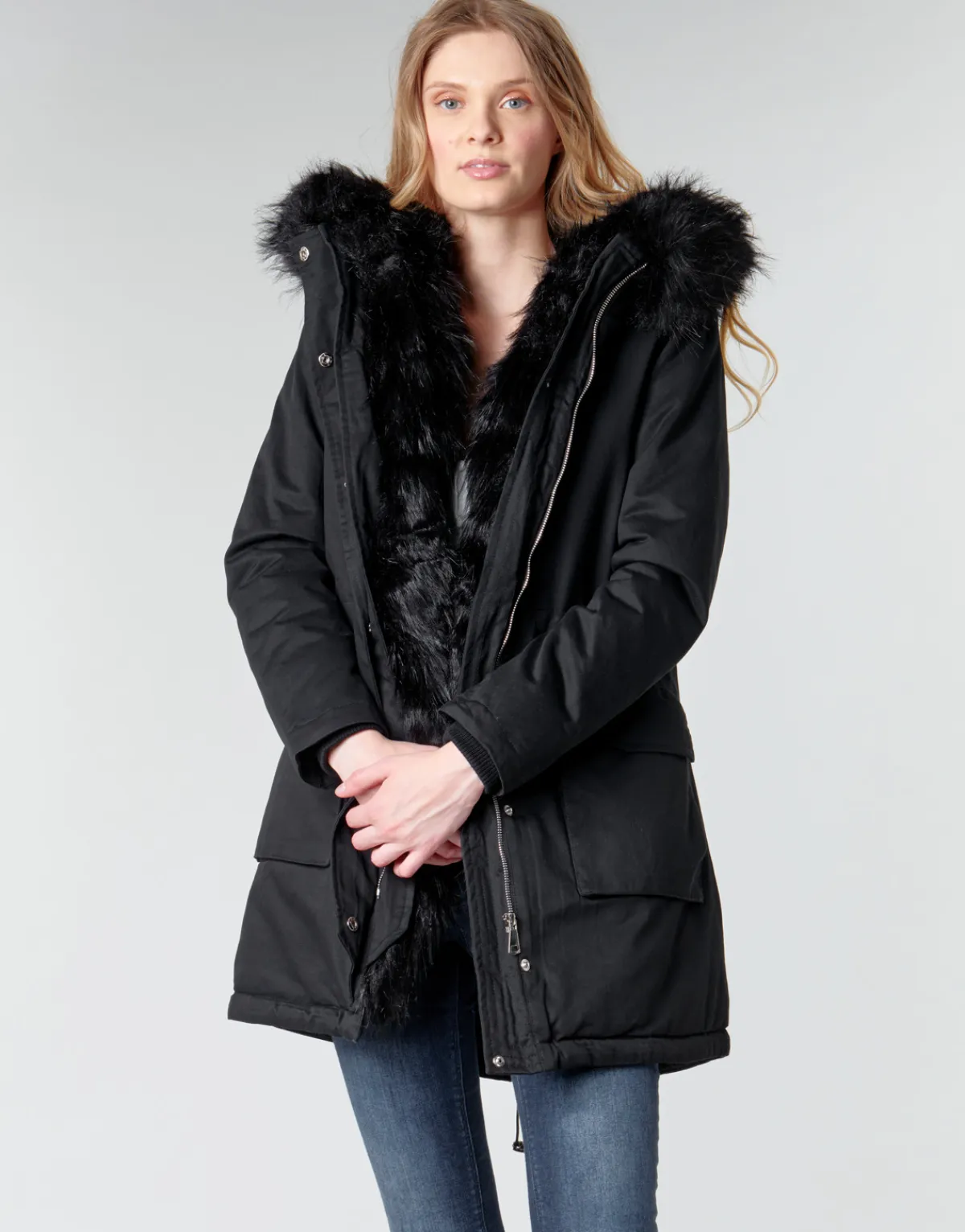 Betty London - NIETTE Noir Online