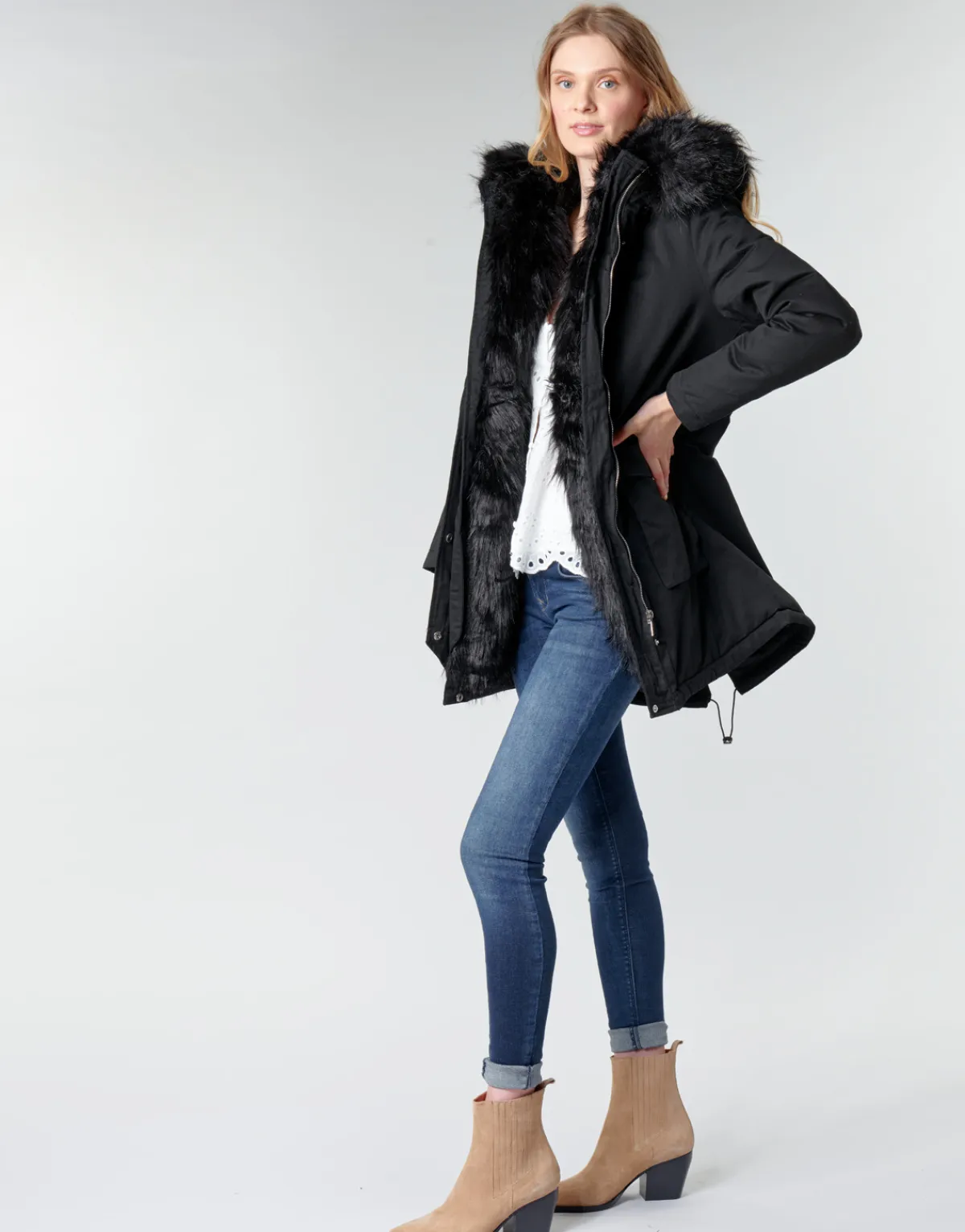 Betty London - NIETTE Noir Online