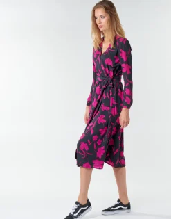 Betty London - NOLIE