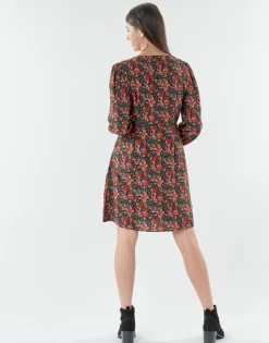 Betty London - NOMIM