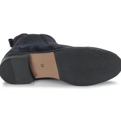 Betty London - NORA Marine Discount