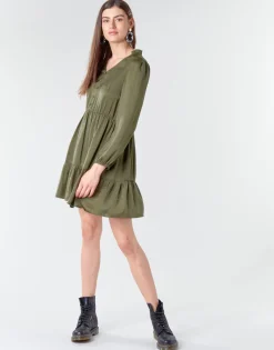 Betty London - NULIE