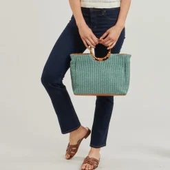 Betty London - OMBELLINE