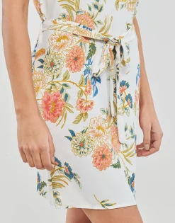 Betty London - OWAKA