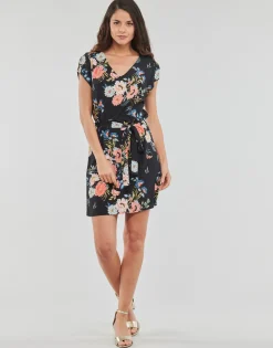 Betty London - OWAKA