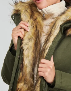 Betty London - PAKERETTE