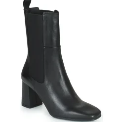 Betty London - PASTILLE