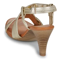 Betty London - POULOI