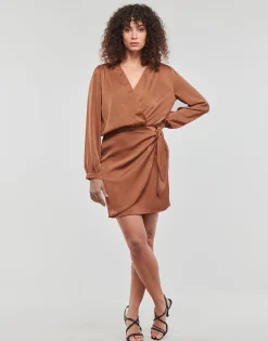 Betty London - SAVYNA