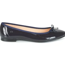 Betty London - VROLA Marine