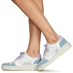 Betty London - YOANA