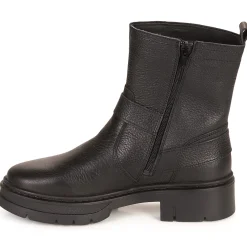 Bullboxer - YASMIN BUCKLE