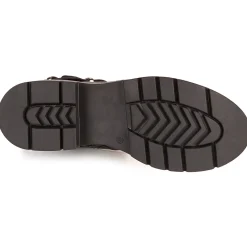 Bullboxer - YASMIN BUCKLE