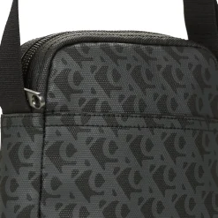 Calvin Klein Jeans - MATTE AOP REPORTER 18