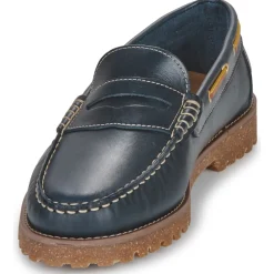 Casual Attitude - BELANA Marine Outlet