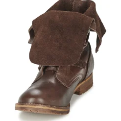 Casual Attitude - DISNELLE