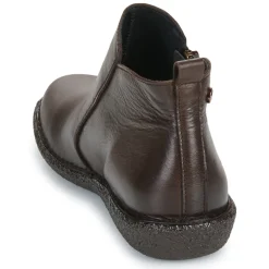 Casual Attitude - ESTIVA