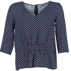 Casual Attitude - HOLA