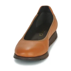 Casual Attitude - HOLMES