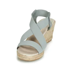 Casual Attitude - JALAYEBE