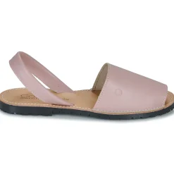 Casual Attitude - NEVADI Rose Online