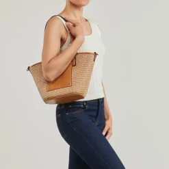 Casual Attitude - NINA