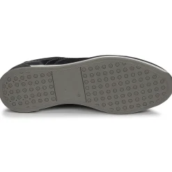 Online Casual Attitude - OLEON Marine