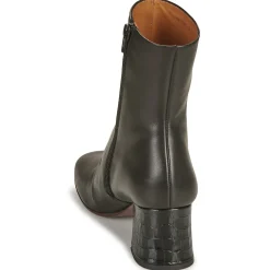 Chie Mihara - MERU Noir Online