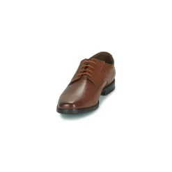 Clarks - HOWARD WALK Marron Best