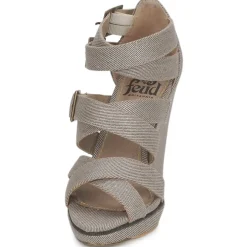 Best Feud - WASP Taupe