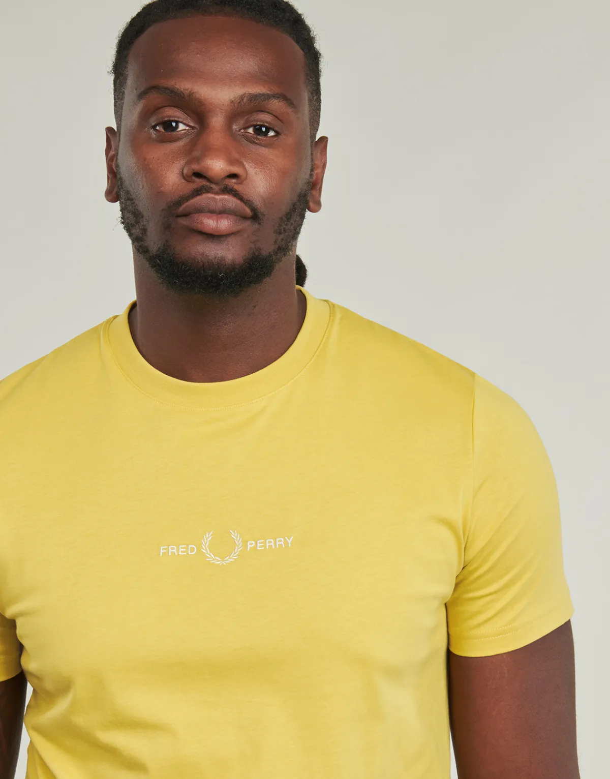 Sale Fred Perry - EMBROIDERED Jaune