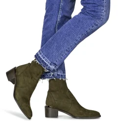 JB Martin - LUCIE Toilesuédéekaki Online